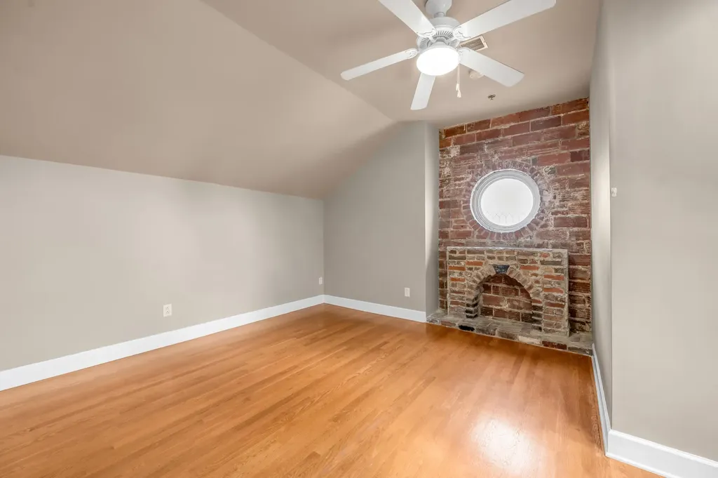 200 W Second Street Lexington KY 40507