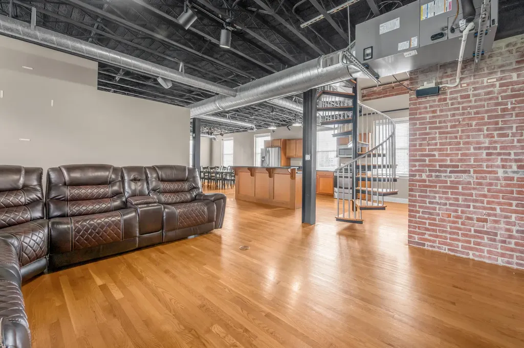 200 W Second Street Lexington KY 40507