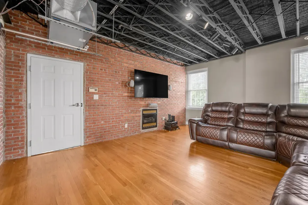 200 W Second Street Lexington KY 40507