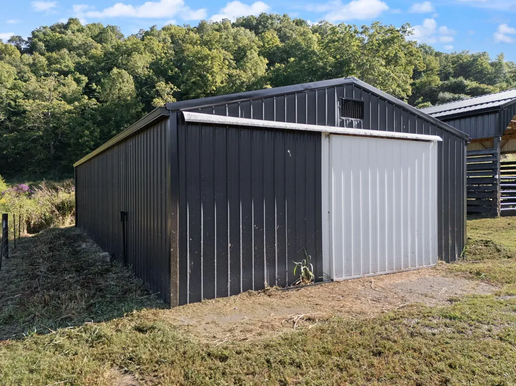 3761 Down And Around Road Salyersville KY 41465