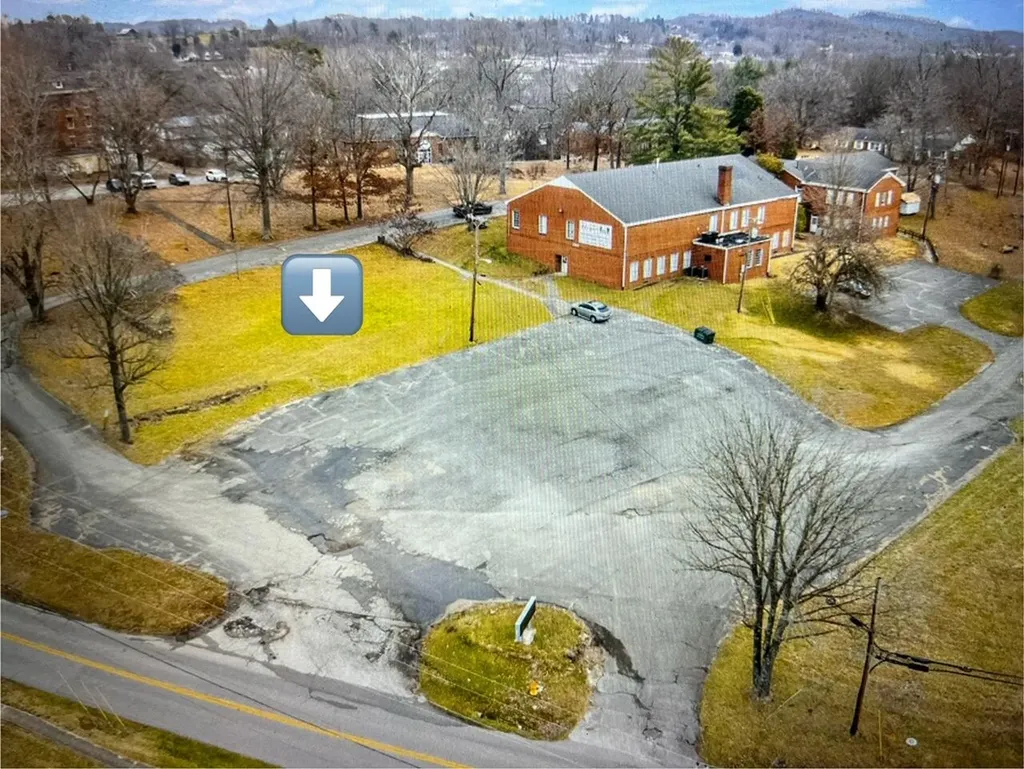 9999 Bennett Circle London KY 40741