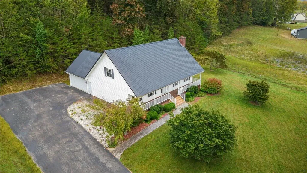 300 Carrington Green Road Salt Lick KY 40371
