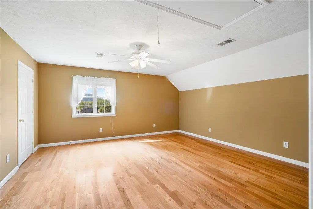 300 Carrington Green Road Salt Lick KY 40371