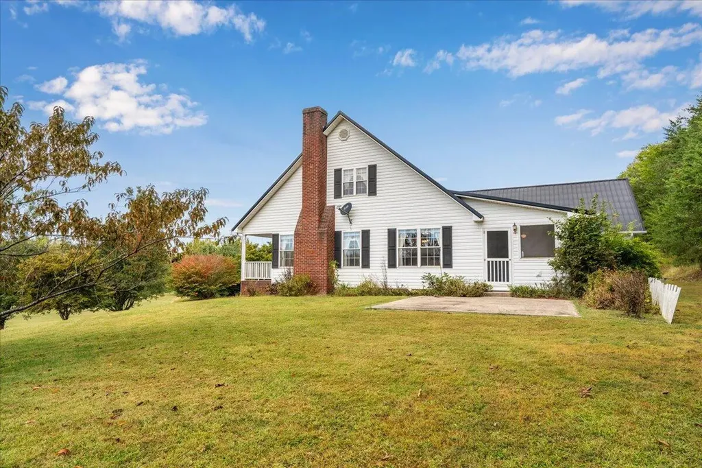 300 Carrington Green Road Salt Lick KY 40371