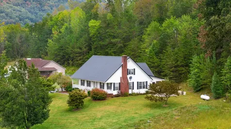 300 Carrington Green Road Salt Lick KY 40371