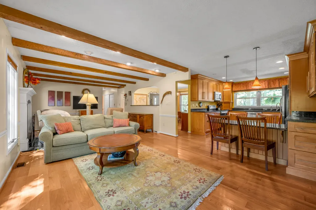 120 Creekside Drive Georgetown KY 40324