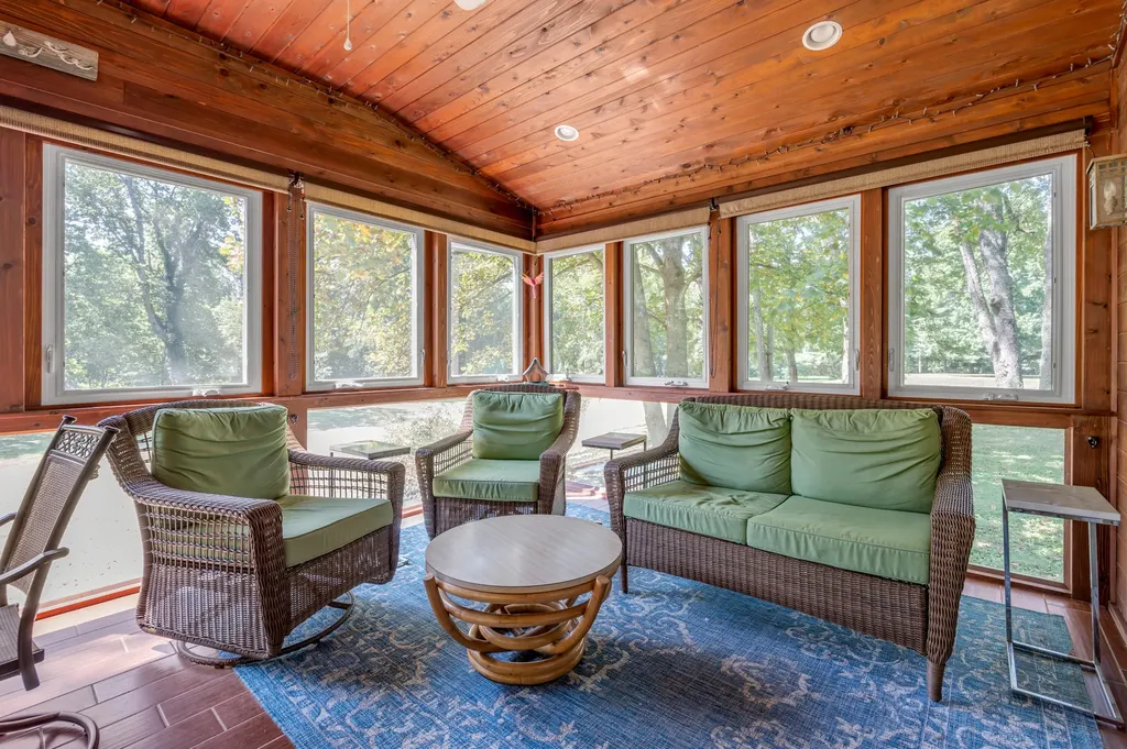 120 Creekside Drive Georgetown KY 40324