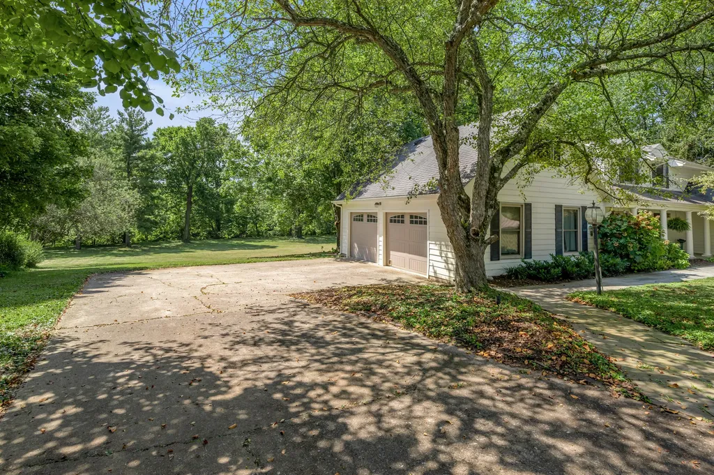 120 Creekside Drive Georgetown KY 40324