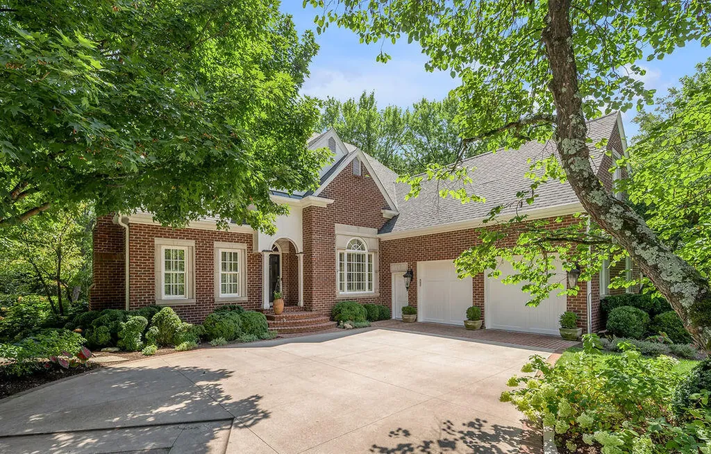 1604 Eastwood Lane Lexington KY 40502