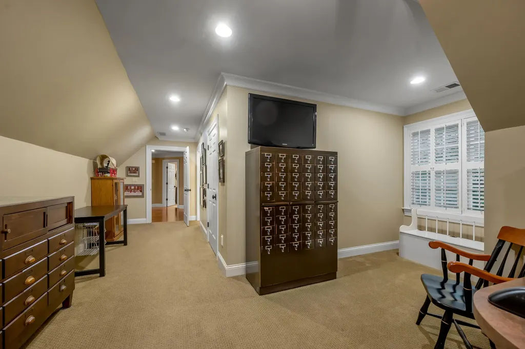 1604 Eastwood Lane Lexington KY 40502