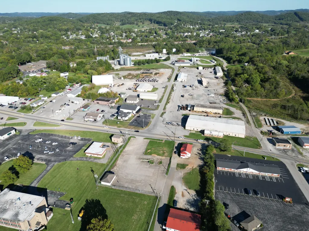 1740 Us-27 Somerset KY 42503