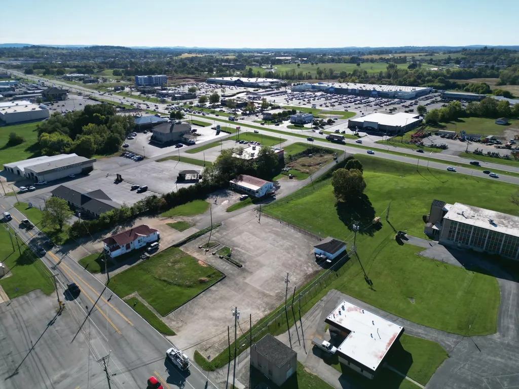 1740 Us-27 Somerset KY 42503