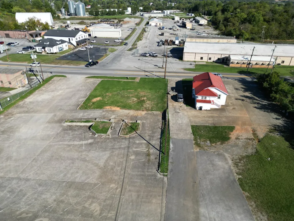 1740 Us-27 Somerset KY 42503