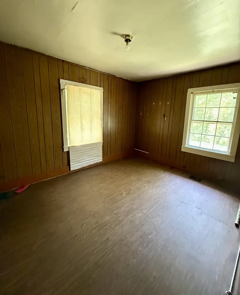 87 Red Wing Road Wallins KY 40873