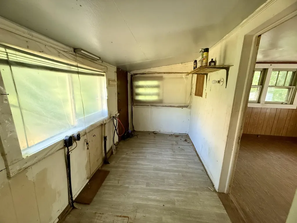 87 Red Wing Road Wallins KY 40873