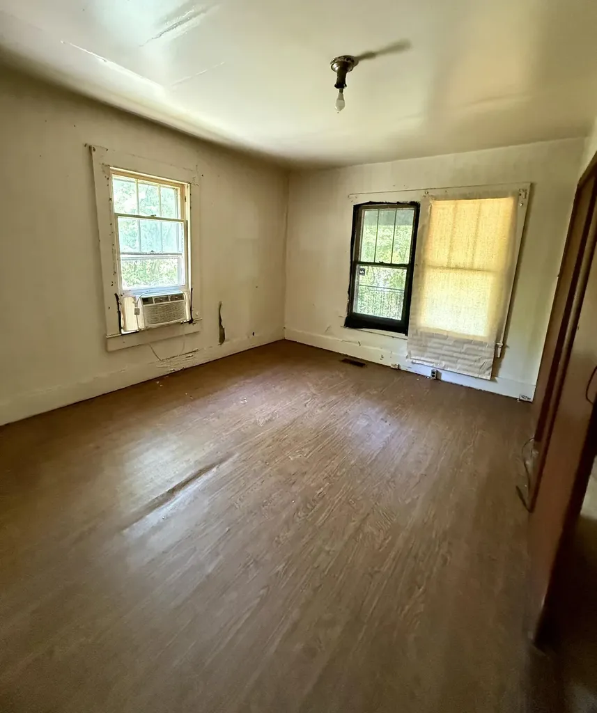 87 Red Wing Road Wallins KY 40873