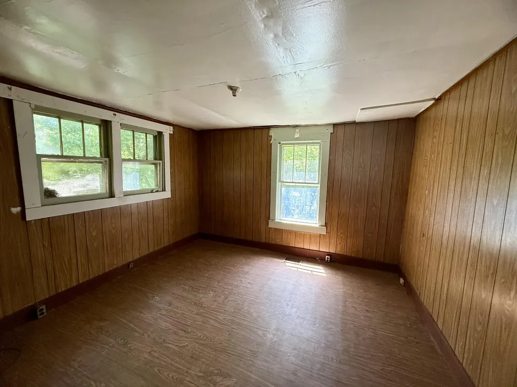 87 Red Wing Road Wallins KY 40873