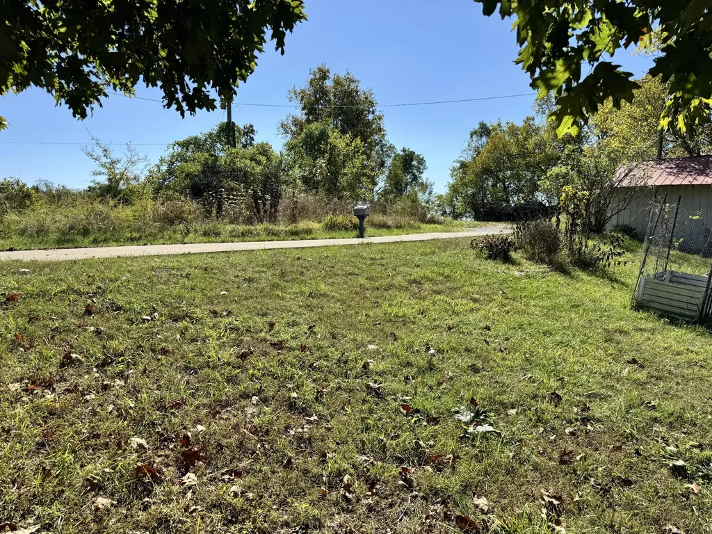 137 Wells Lane Willisburg KY 40078