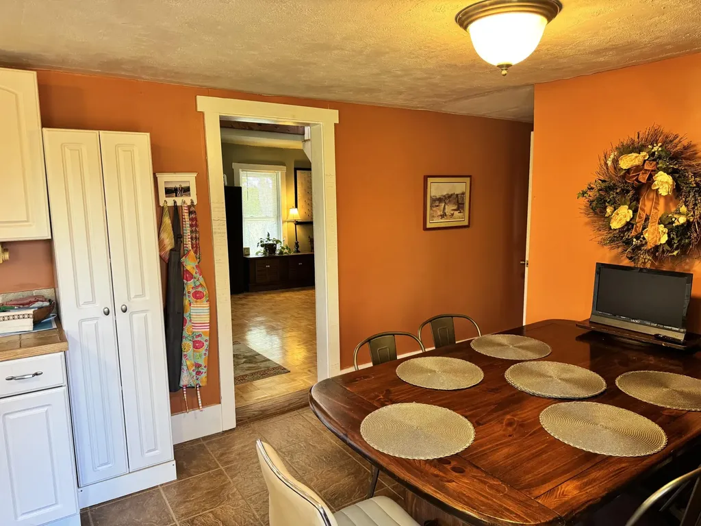 137 Wells Lane Willisburg KY 40078