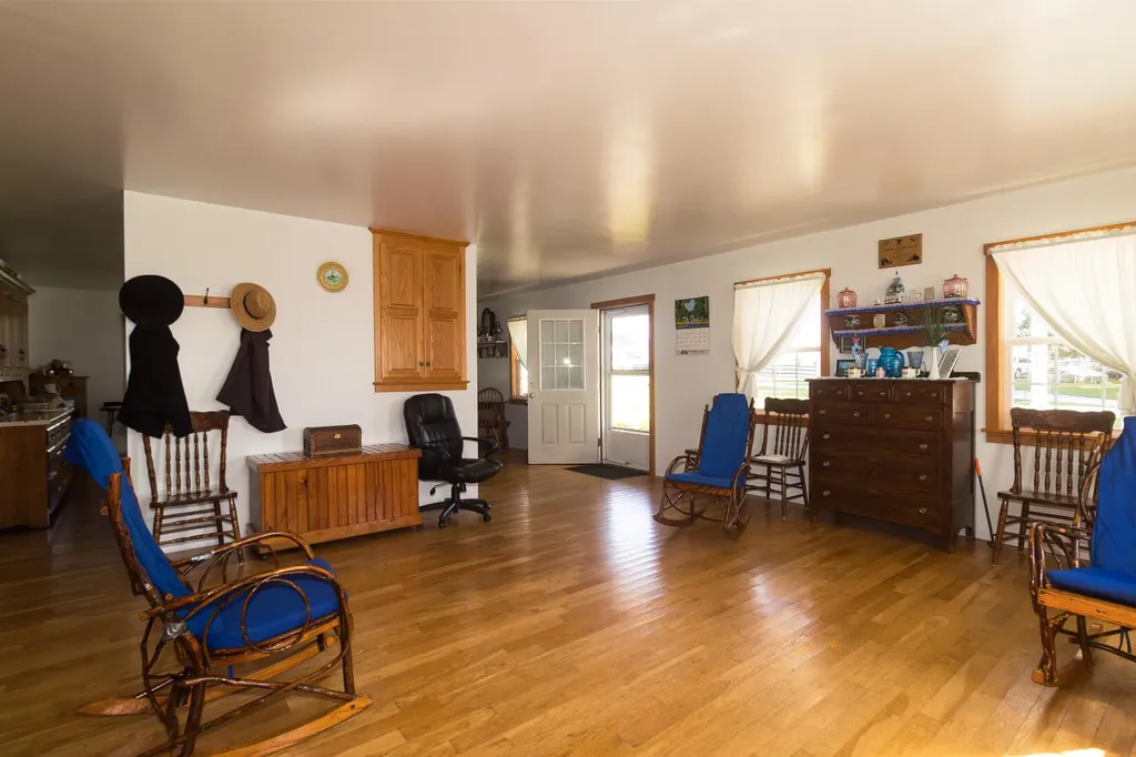 4960 Kendall Springs Road Owingsville KY 40360