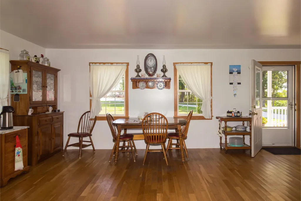 4960 Kendall Springs Road Owingsville KY 40360
