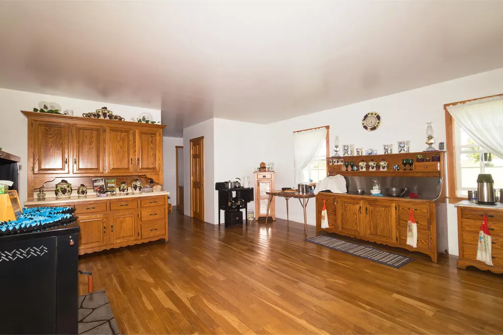 4960 Kendall Springs Road Owingsville KY 40360