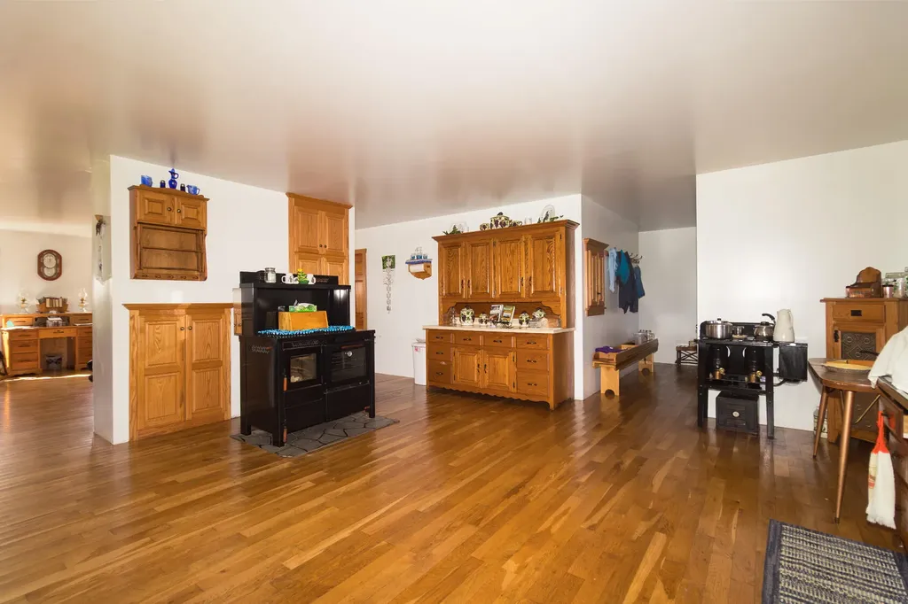 4960 Kendall Springs Road Owingsville KY 40360