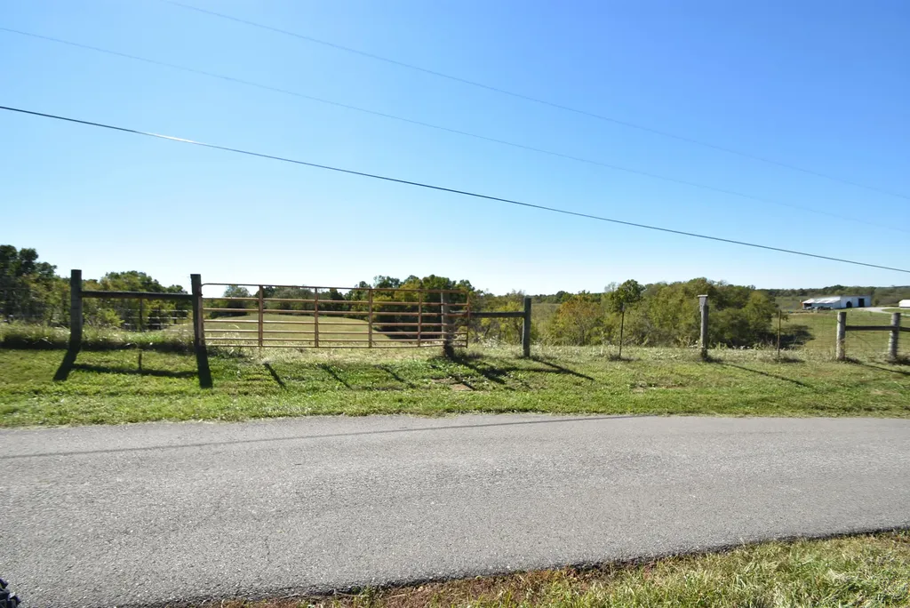 3979 Baker Ridge Road Willisburg KY 40078