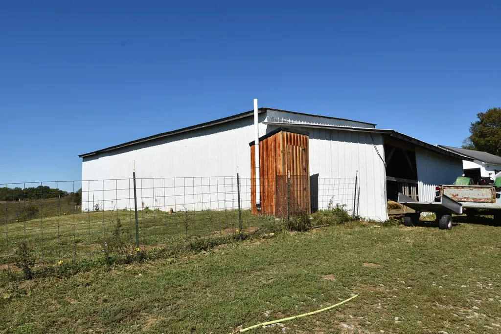 3979 Baker Ridge Road Willisburg KY 40078