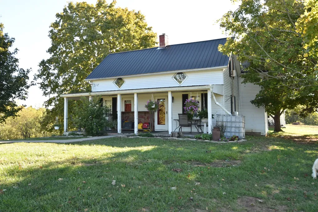 3979 Baker Ridge Road Willisburg KY 40078