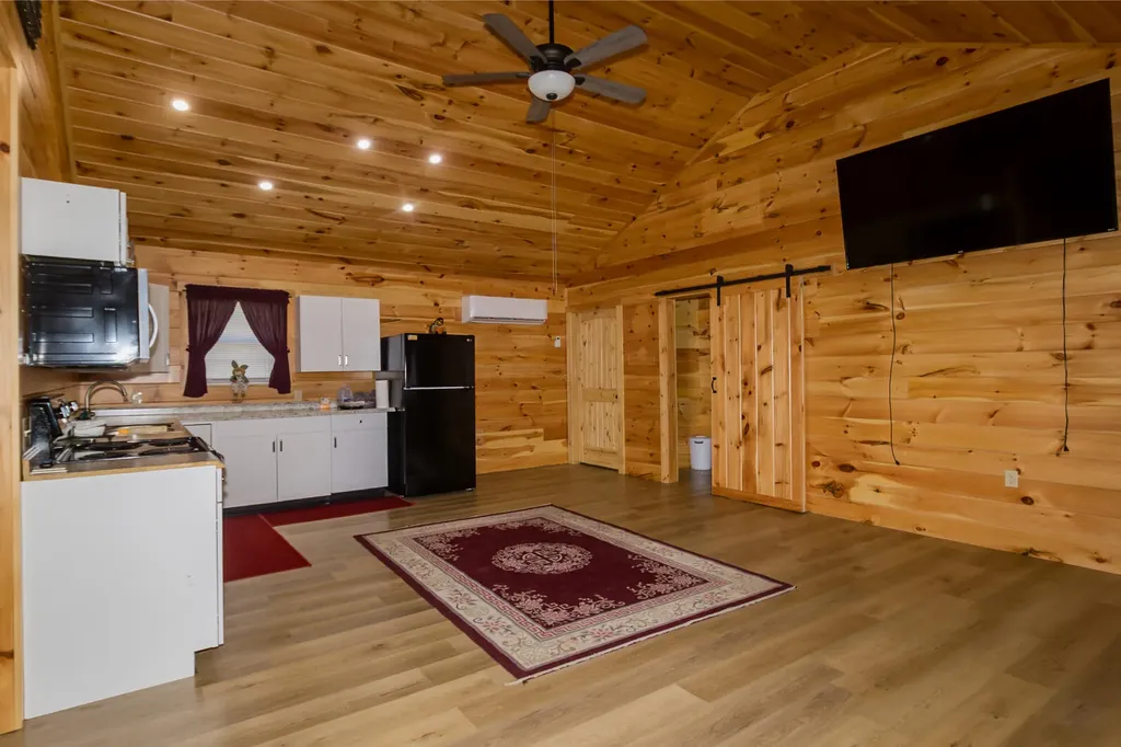 5100 Kendall Springs Road Owingsville KY 40360