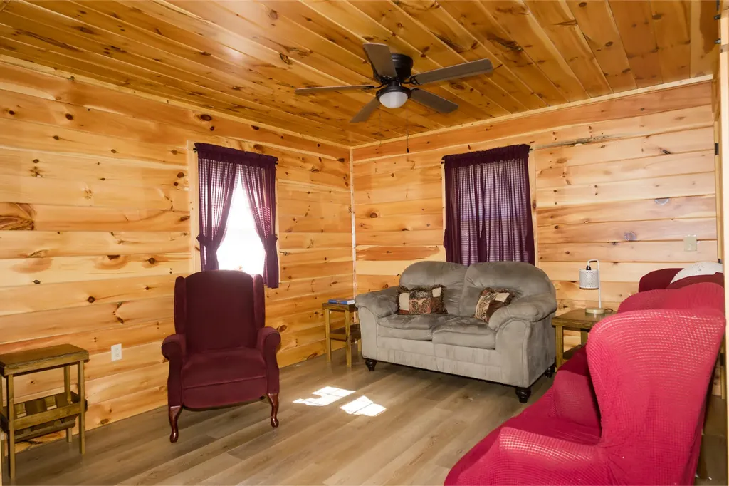 5100 Kendall Springs Road Owingsville KY 40360