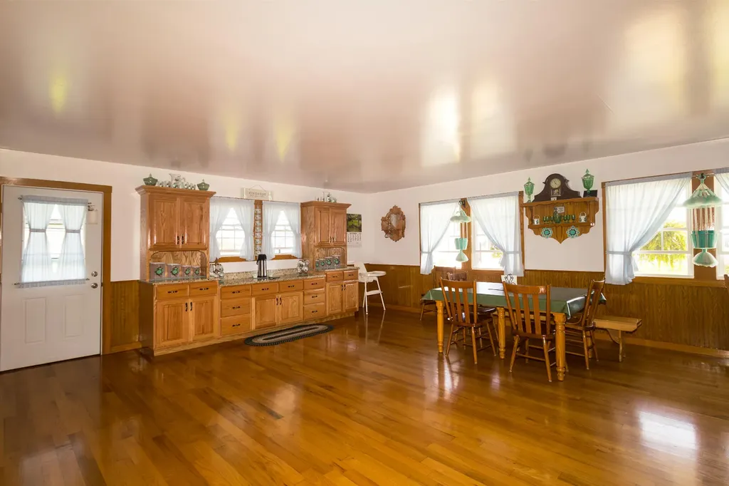 4962 Kendall Springs Road Owingsville KY 40360