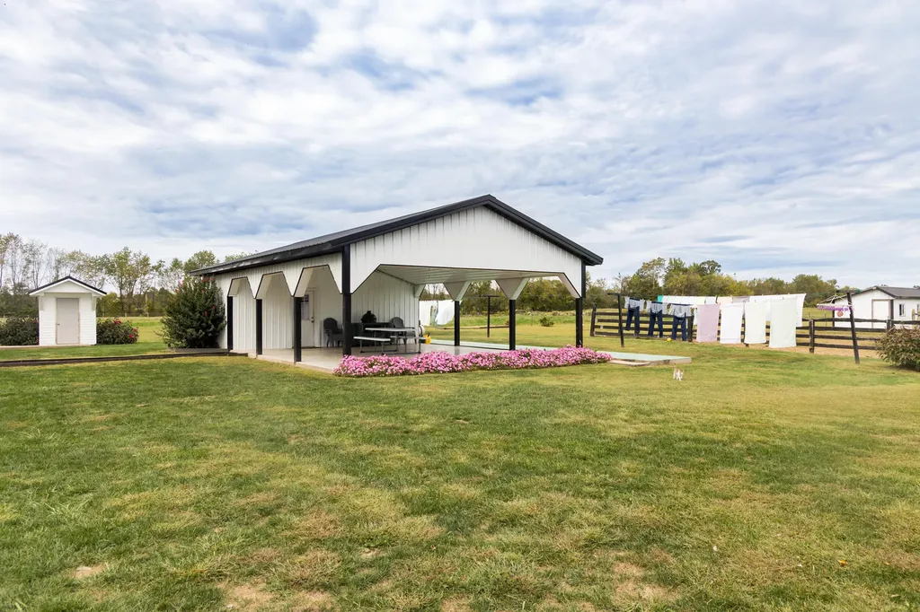 4962 Kendall Springs Road Owingsville KY 40360