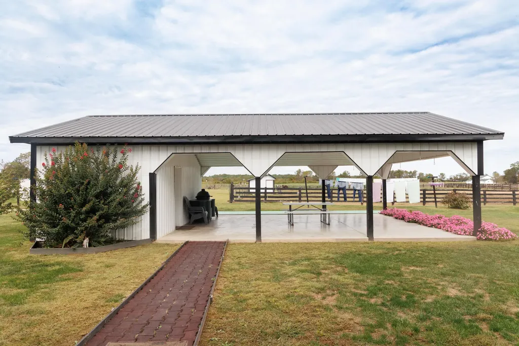 4962 Kendall Springs Road Owingsville KY 40360