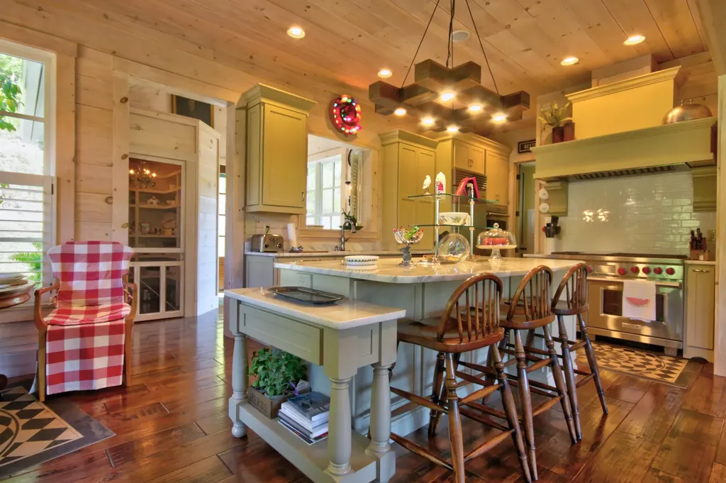 420 Alan Lewis Road East Bernstadt KY 40729