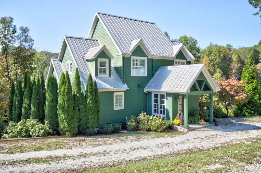 420 Alan Lewis Road East Bernstadt KY 40729
