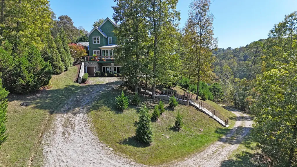 420 Alan Lewis Road East Bernstadt KY 40729
