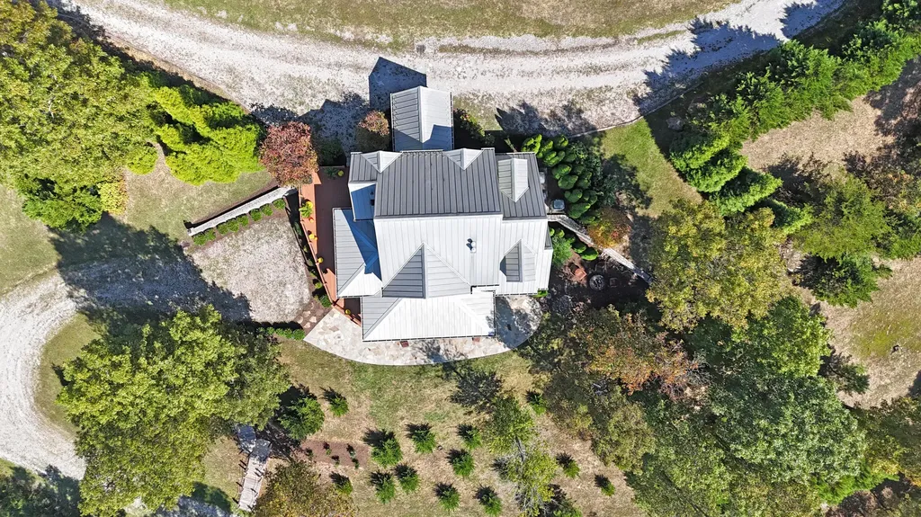 420 Alan Lewis Road East Bernstadt KY 40729