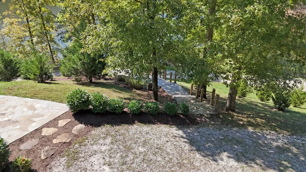 420 Alan Lewis Road East Bernstadt KY 40729