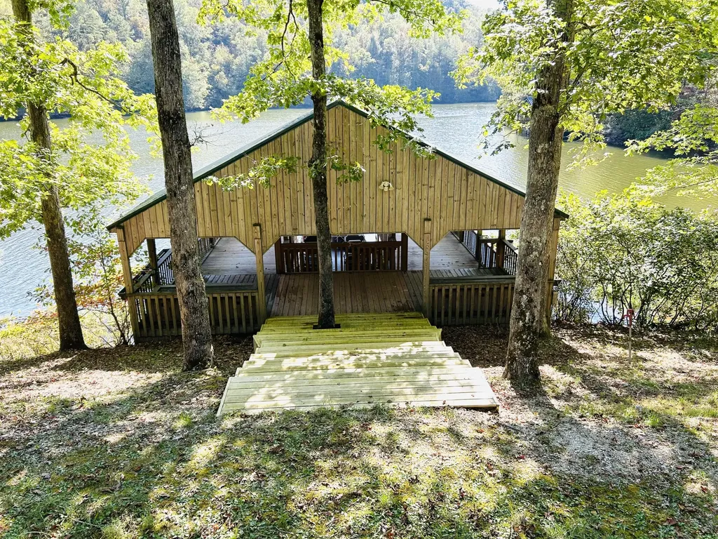 420 Alan Lewis Road East Bernstadt KY 40729