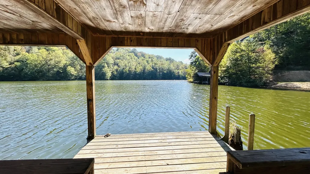 420 Alan Lewis Road East Bernstadt KY 40729