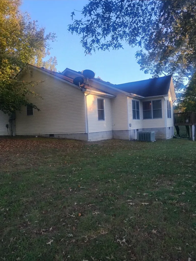 135 Eddie Ridge Road Clay City KY 40312
