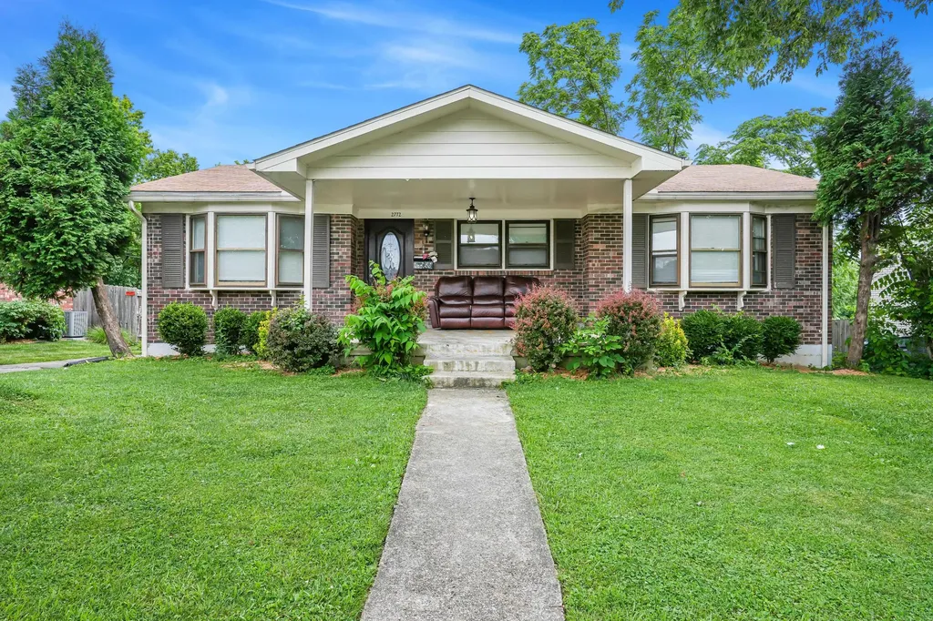 2772 Lockhurst Road Lexington KY 40517