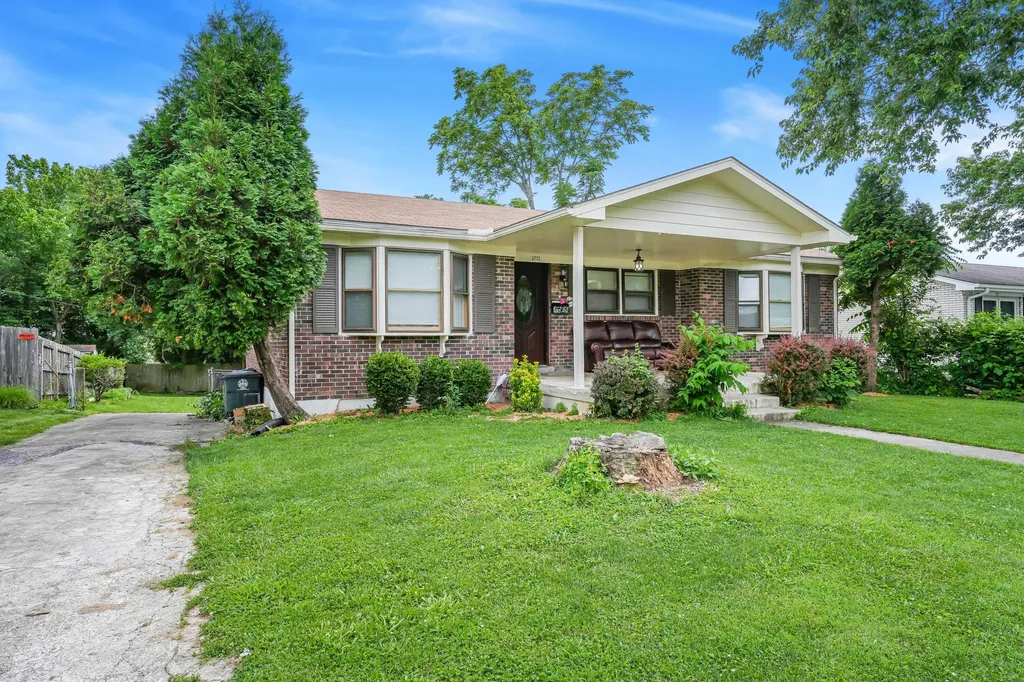 2772 Lockhurst Road Lexington KY 40517