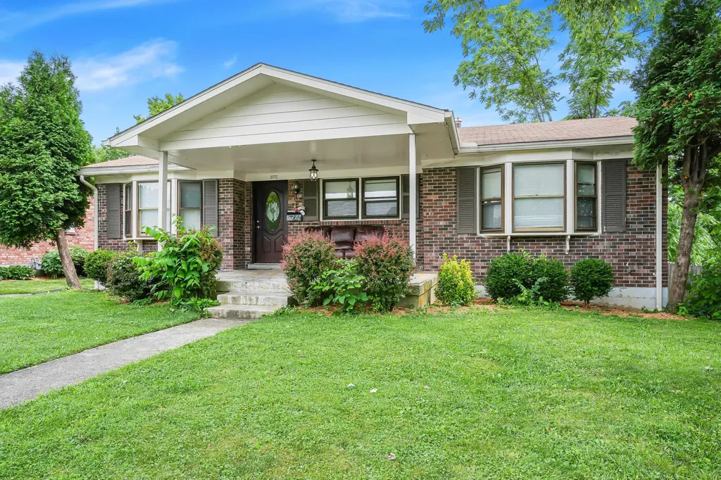 2772 Lockhurst Road Lexington KY 40517
