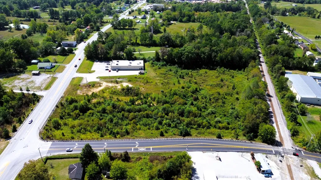 5709 S U.s. Highway 25 Lily KY 40740