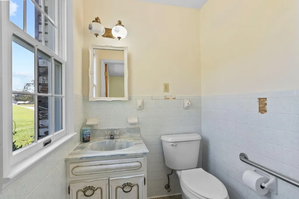 6024 Us-421 Mckee KY 40447
