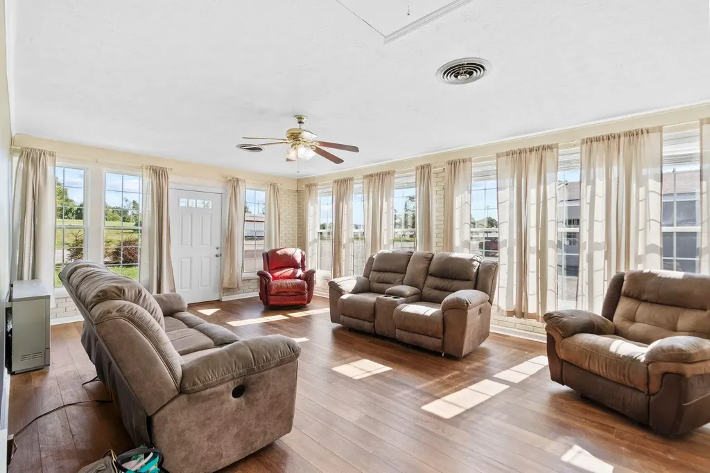 6024 Us-421 Mckee KY 40447