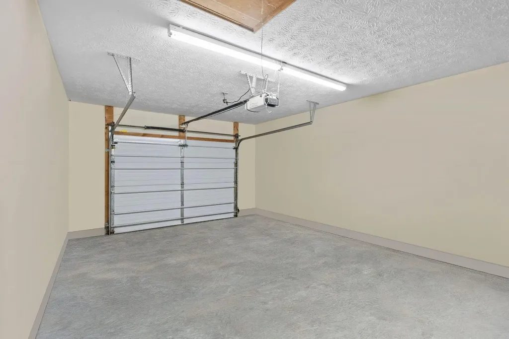 6024 Us-421 Mckee KY 40447